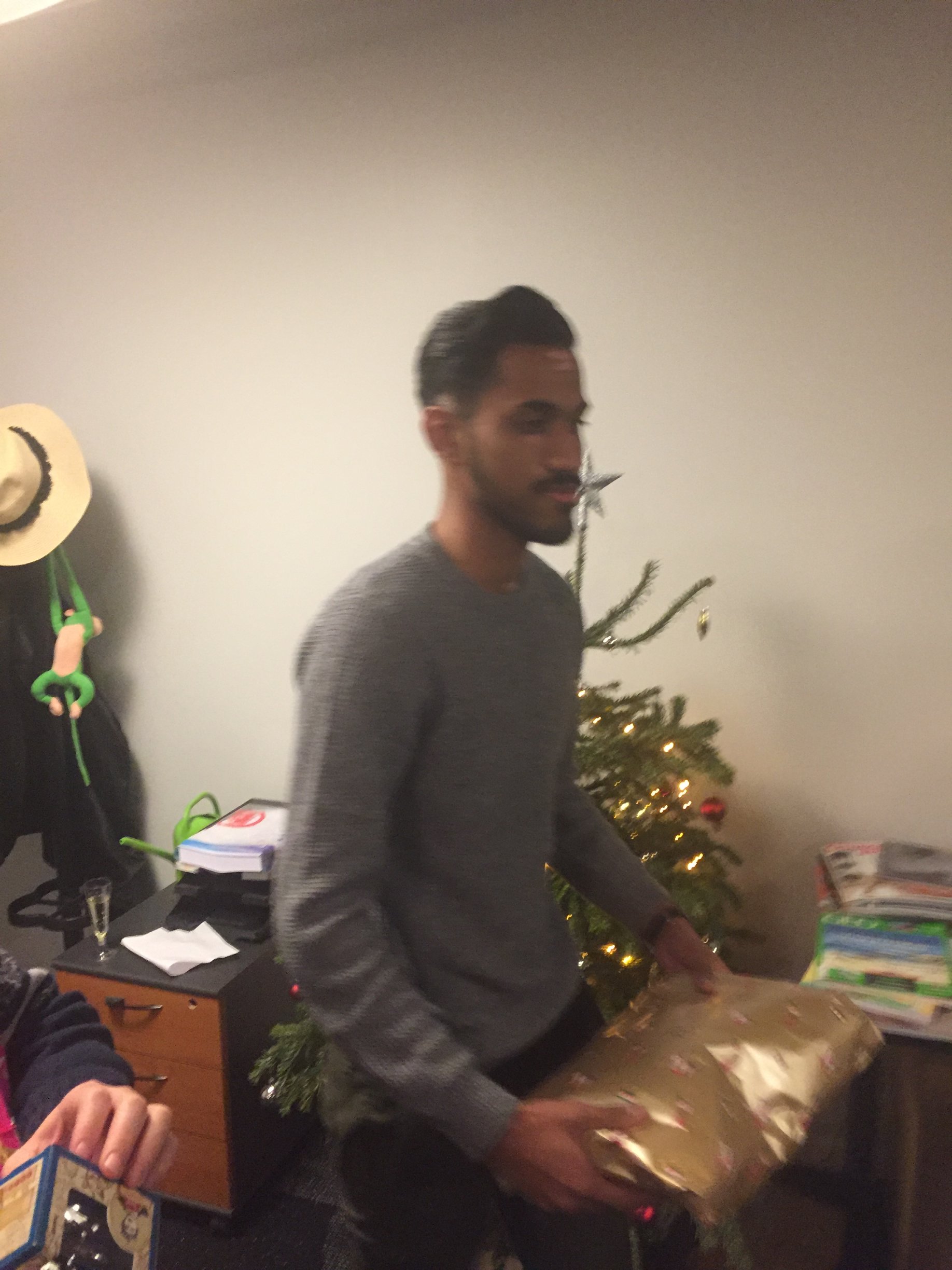 secret-santa-madmagz